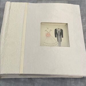 Elegant White Wedding Photo Album